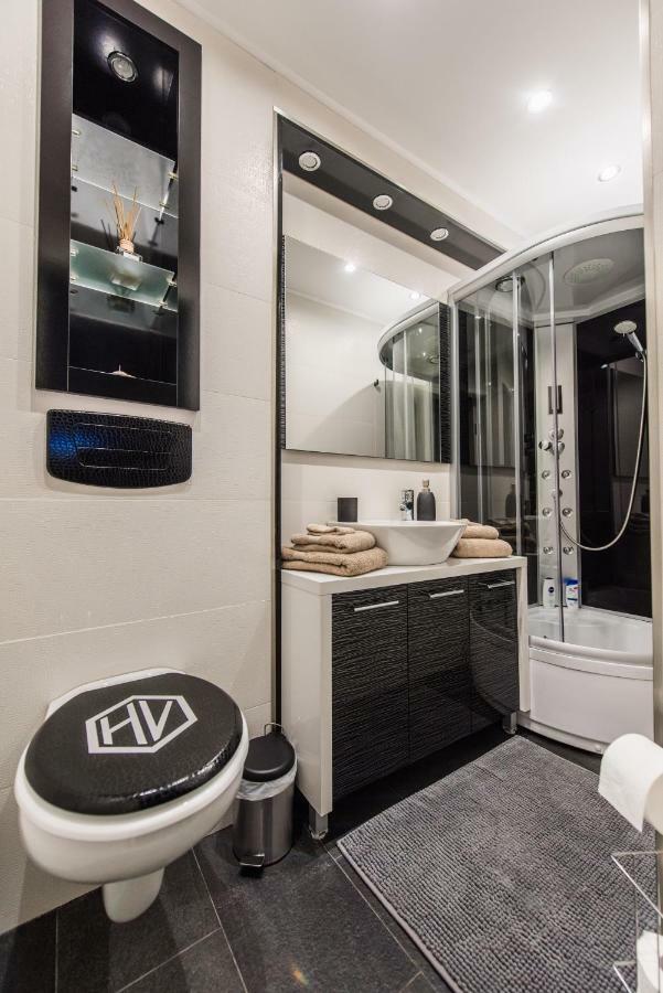 H & V Residence - Bungalow Apartment Arad Exterior foto